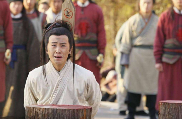 相士勸皇帝不要出宮,皇帝大怒:回來就斬了你!相士:你回不來了 相士勸皇帝不要出宮,皇帝大怒:回來就斬了你!相士:你回不來了