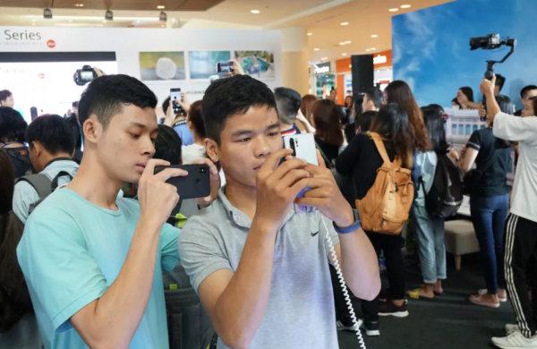 越南手機廠商曾嘲笑中國芯效能不行,卻在其下一代產品中大批裝配 越南手機廠商曾嘲笑中國芯效能不行,卻在其下一代產品中大批裝配