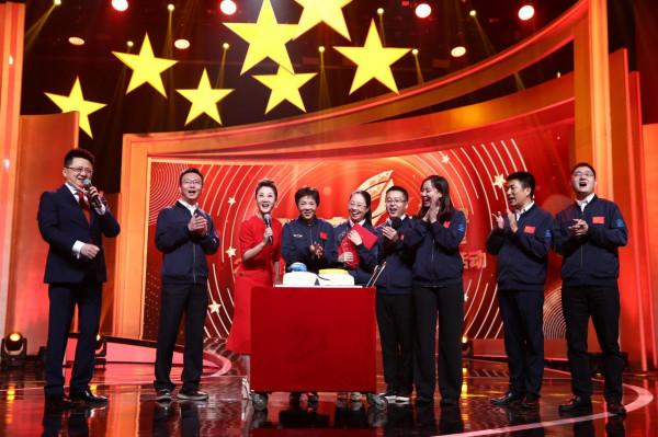 新華全媒＋丨一起祝“嫦娥女神”張玉花生日快樂