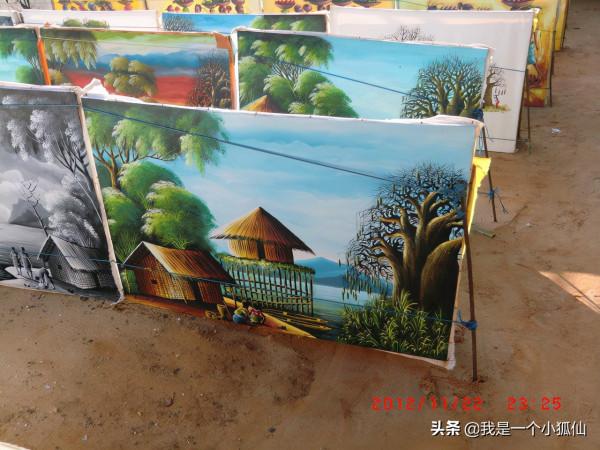 當年的安哥拉象牙市場,有象牙製品與非洲雕塑,後來市場被取締 當年的安哥拉象牙市場,有象牙製品與非洲雕塑,後來市場被取締