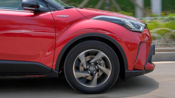 省錢是被動技能，試駕豐田C-HR雙擎