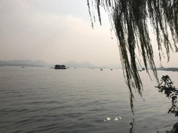 初冬的西湖，與閨蜜小聚