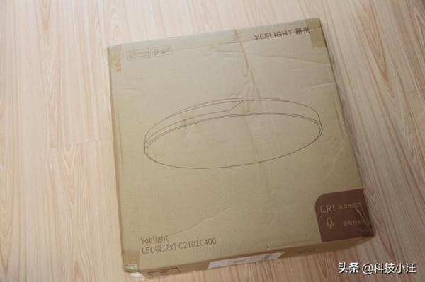 支援米家APP遙控，還能模擬日出日落，體驗Yeelight朧月吸頂燈