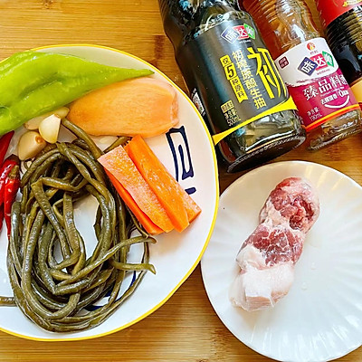 據說這個時候吃酸豆角炒肉,是最好的 據說這個時候吃酸豆角炒肉,是最好的