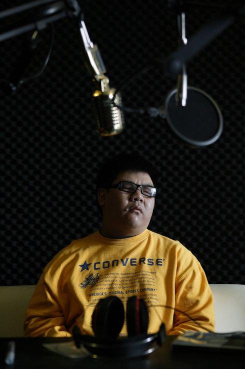 從勵志的盲人歌手到人人唾棄，楊光怎麼就走到了今天這種地步？