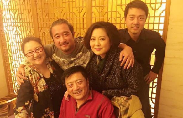 “農村一姐”王茜華：自己選的道路，咬牙也要堅持