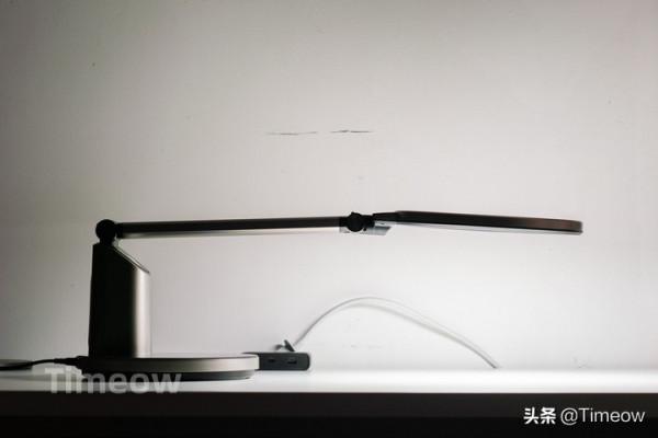 光亮柔和不刺眼·松下致巡檯燈0633