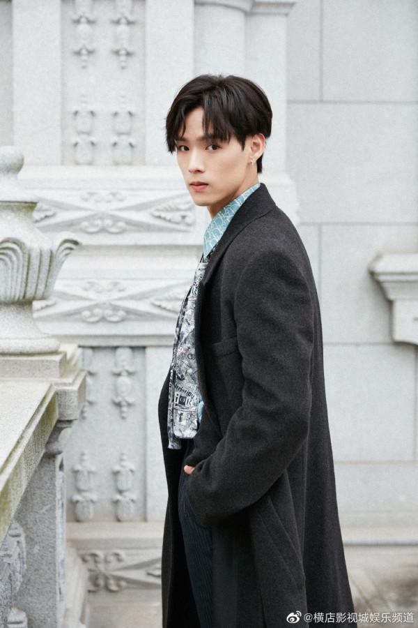 文榮獎紅毯：許凱、任豪、劉浩存、周也、辣目洋子、張予曦、曾黎