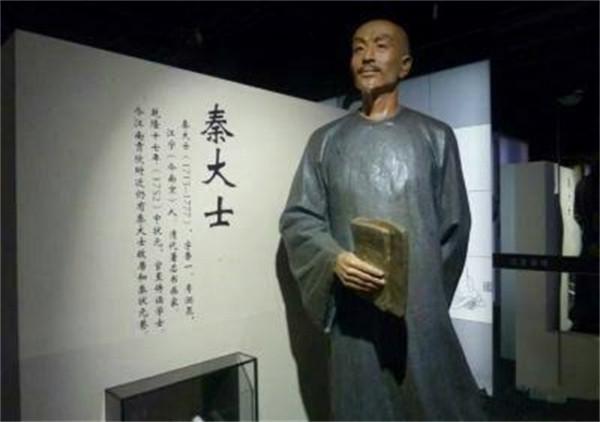 秦檜後人考上狀元,經過岳飛墳墓時作了兩句詩,被後人稱讚不已 秦檜後人考上狀元,經過岳飛墳墓時作了兩句詩,被後人稱讚不已