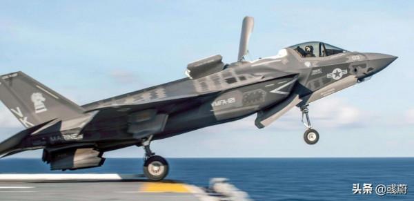 官刊封面就是搭載攻擊11無人機的076兩棲攻擊艦,這是在預示嗎? 官刊封面就是搭載攻擊11無人機的076兩棲攻擊艦,這是在預示嗎?