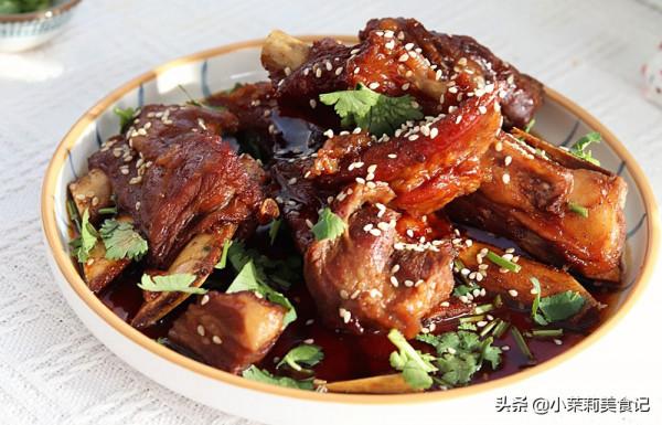 天氣冷了，分享10道“硬菜”暖暖身，營養又解饞，家人想挑食都難