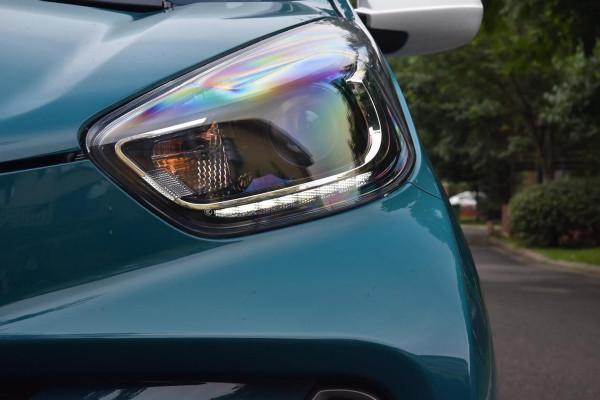 標配4座，入門續航301km，前後獨立懸架，奇瑞小螞蟻不是老頭樂