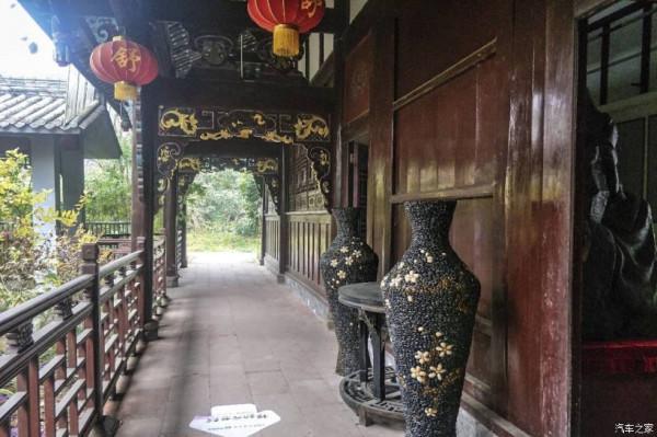 出門自駕，還是要這輛X7舒適一些