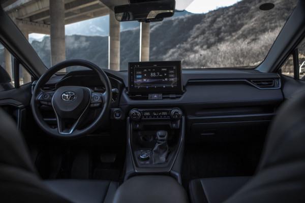 百公里油耗少1L,所以直男買SUV沒再選CR-V? 百公里油耗少1L,所以直男買SUV沒再選CR-V?