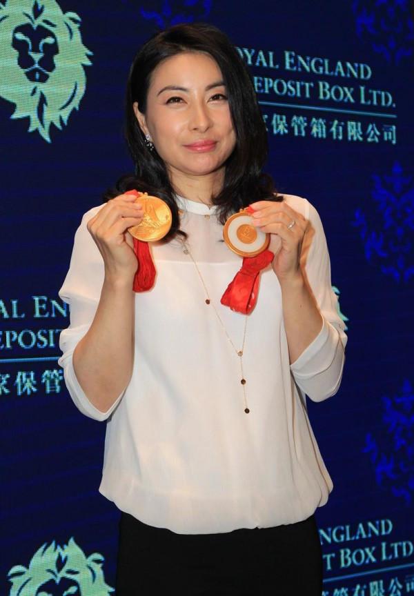 張國偉私接廣告被開除,如今自費復出引輿論!為何郭晶晶全身而退 張國偉私接廣告被開除,如今自費復出引輿論!為何郭晶晶全身而退