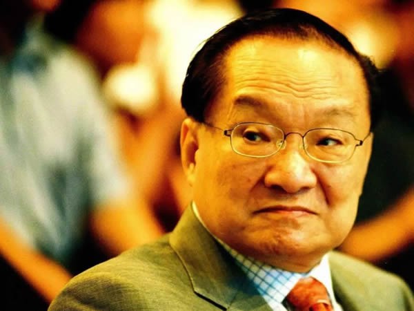 金庸前妻朱玫：事業上的女強人，婚姻中的失意者，生四孩敗給小三