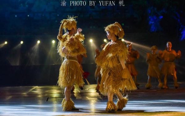 中國最大洞穴劇場，欣賞大型的詩畫盛典，洞中一小時，往事越千年