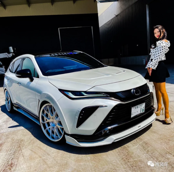 剛上市的豐田凌放馬上改爆它，SUV也有多種玩法