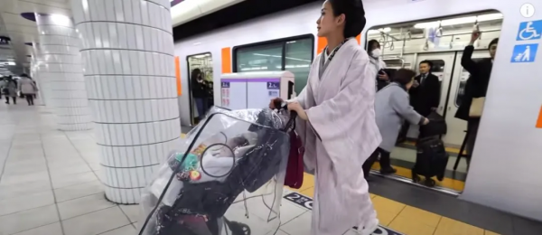 27歲日本家庭主婦圍著孩子轉的一天，卻被人羨慕她的從容優雅