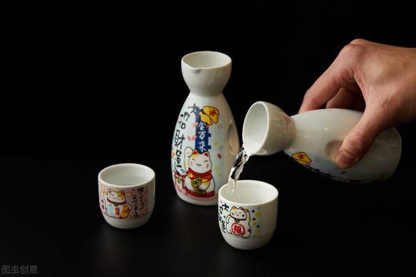 為什麼酒喝多了會吐? 為什麼酒喝多了會吐?