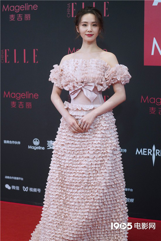 85花仙劍三美再同臺 楊冪劉詩詩唐嫣亮相ELLE大典