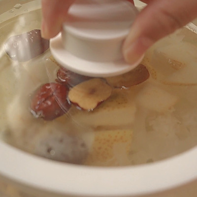 正宗地道的小吊梨湯做法，速來圍觀