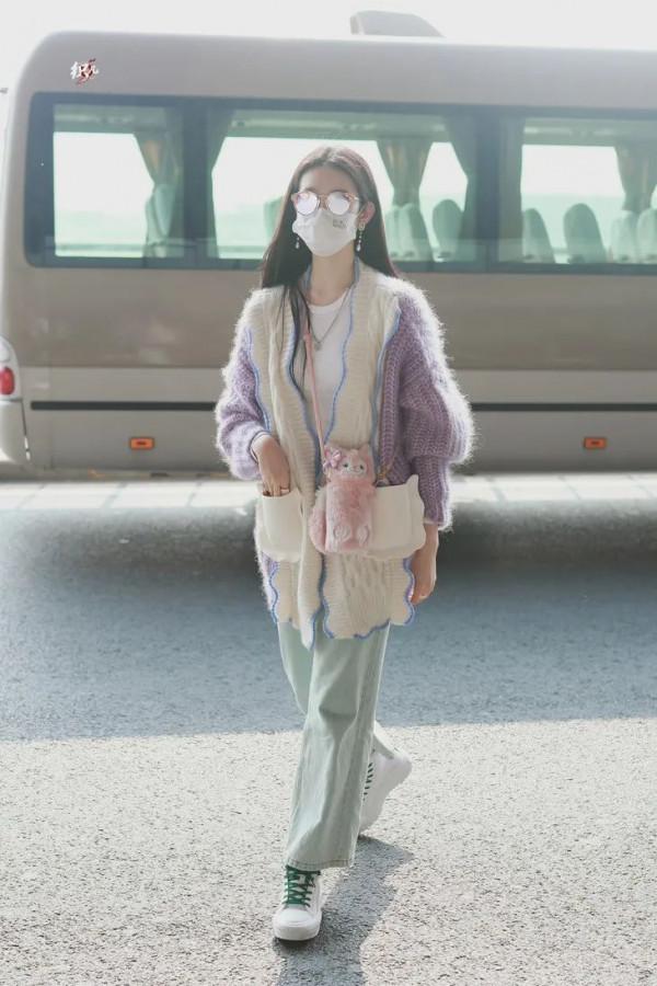 初雪,穿得像徐璐這麼可愛會得到愛情麼? 初雪,穿得像徐璐這麼可愛會得到愛情麼?