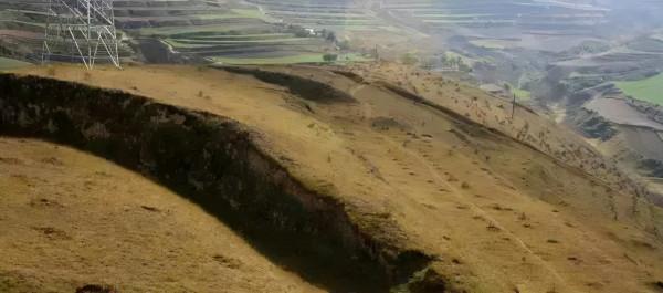 探秘甘肅通渭戰國秦長城遺址和古城堡 探秘甘肅通渭戰國秦長城遺址和古城堡