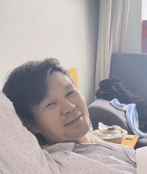 過氣主持人的尷尬：蹭熱度、跑商演、被網友嫌棄，看著好卑微