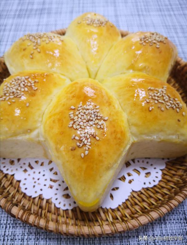 六角星麵包,還原兒時老式麵包的味道,好吃好看無難度,看完都會 六角星麵包,還原兒時老式麵包的味道,好吃好看無難度,看完都會