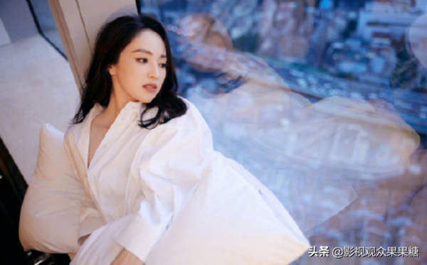 董璇的真是又美又仙,斛珠夫人中的鮫人裝扮,被狠狠驚豔到了 董璇的真是又美又仙,斛珠夫人中的鮫人裝扮,被狠狠驚豔到了