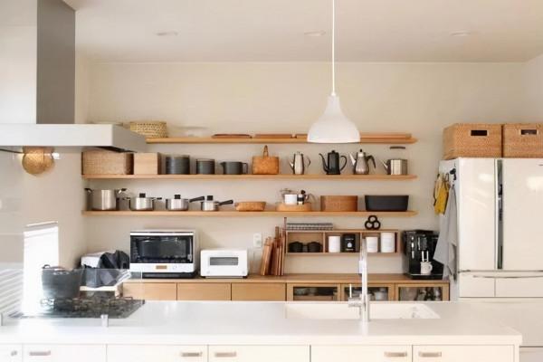 建議大家:不要在廚房裡裝吊櫃!如今流行這樣設計,實用還很省錢 建議大家:不要在廚房裡裝吊櫃!如今流行這樣設計,實用還很省錢