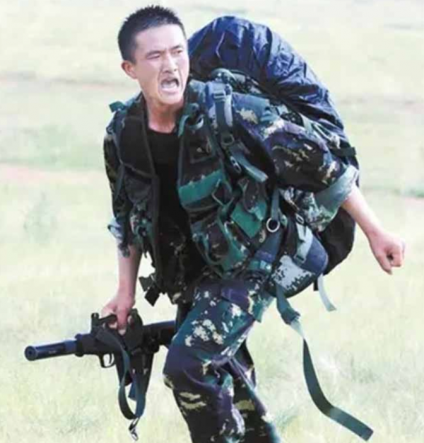 09年國際特種兵競賽,河南小夥率隊破紀錄,打敗歐美13支特種部隊 09年國際特種兵競賽,河南小夥率隊破紀錄,打敗歐美13支特種部隊
