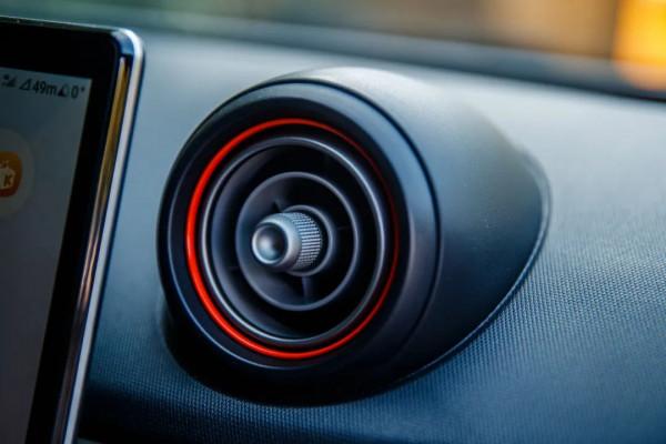 試駕海洋美學設計的比亞迪海豚“聰明且好開”是我對它的評價 試駕海洋美學設計的比亞迪海豚“聰明且好開”是我對它的評價