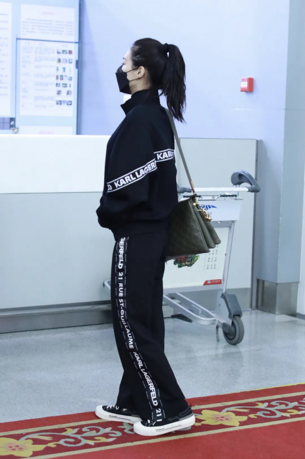 全世界《魷魚遊戲》的粉絲,靠衣服相認了 全世界《魷魚遊戲》的粉絲,靠衣服相認了