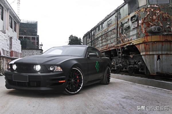 開最野的馬,讓所有人只能在你身後追趕 開最野的馬,讓所有人只能在你身後追趕