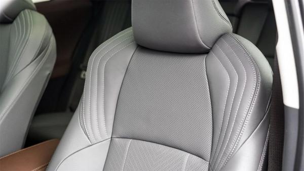 豐田凌放憑什麼比RAV4貴4萬？