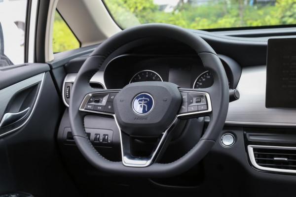 比亞迪打造的平民MPV，軸距2785mm，6/7座可選，宋MAX能買嗎？