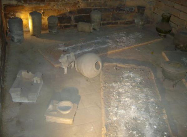 北京發現東漢平民墓，墓室出現炮彈，民警：立即停止