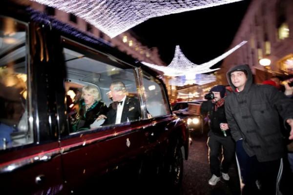 戴安娜下狠手：離婚掏空查爾斯家底，還用計謀讓卡米拉當不成王后