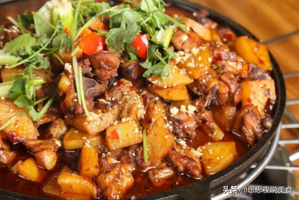 燉雞怎麼做才好吃？掌握好三點竅門，雞肉軟嫩不柴，香濃不腥