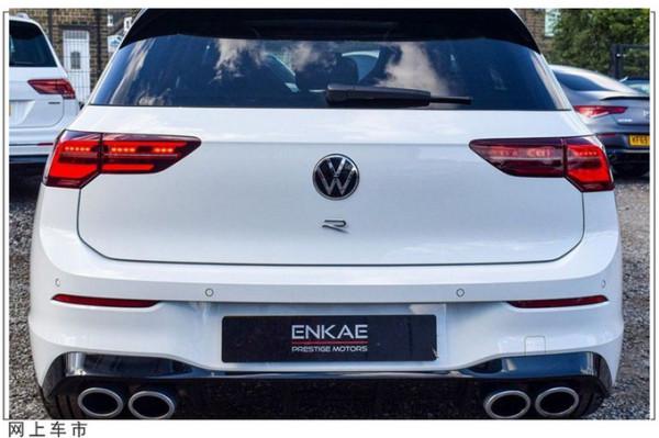 貫穿式大燈,配四出排氣!搭2.0T,大眾全新高爾夫R海外實拍 貫穿式大燈,配四出排氣!搭2.0T,大眾全新高爾夫R海外實拍