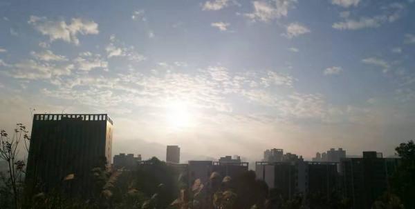 雲彩下的山城系列（九）