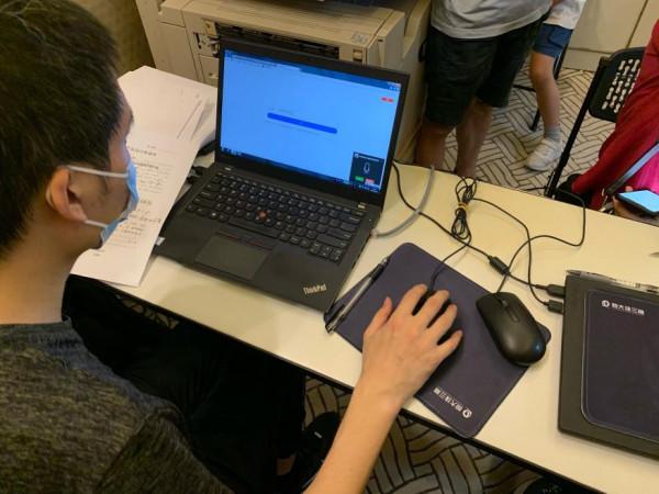 現場|恆大在廣州組織實物兌付登記 投資人要求公示房源明細 現場|恆大在廣州組織實物兌付登記 投資人要求公示房源明細