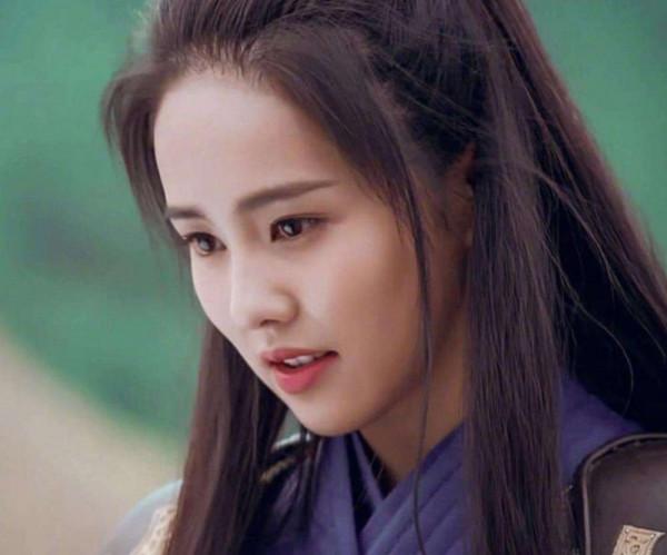 曾經被無數人嘲諷的《鳳囚凰》,現在是否還有人請得起這樣的陣容 曾經被無數人嘲諷的《鳳囚凰》,現在是否還有人請得起這樣的陣容