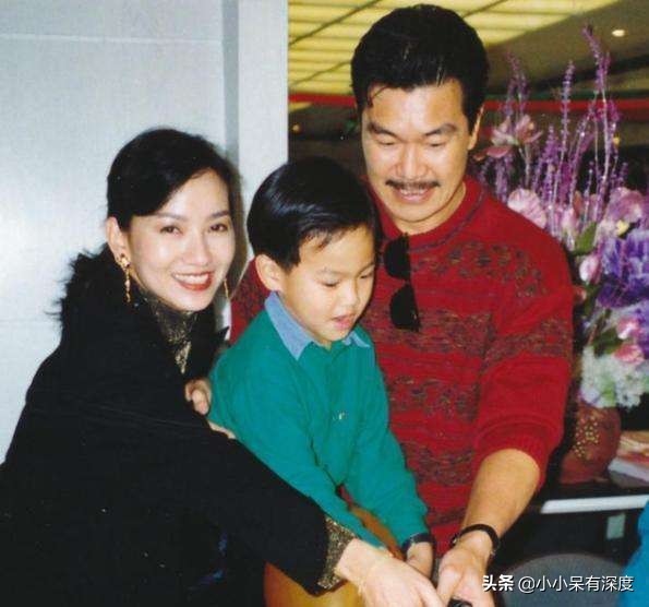 81版《霍元甲》演員，有人成巨星，有人進監獄，黃元申卻當了和尚