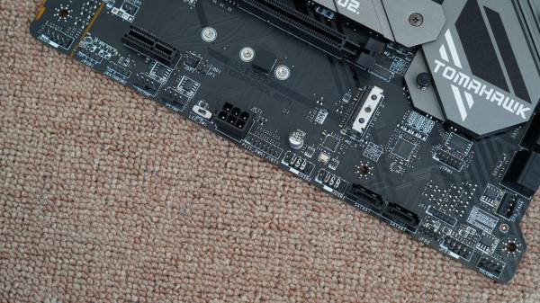 比Z590便宜，效能卻不差，微星 MAG B560 TOMAHAWK WiFi主機板體驗分享