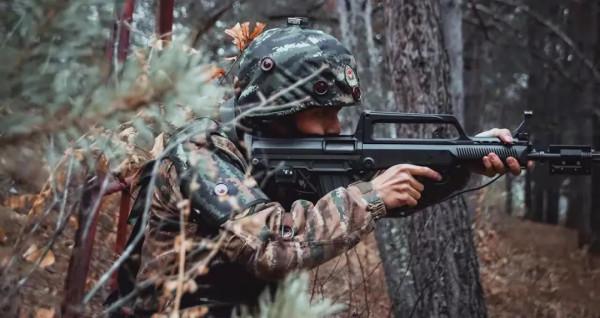 武警部隊的21式作訓服，換上了！看看帥不帥