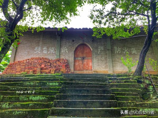 成都蒲江與眉山交界處有座道教仙山，歷史悠久古蹟眾多卻少有人知