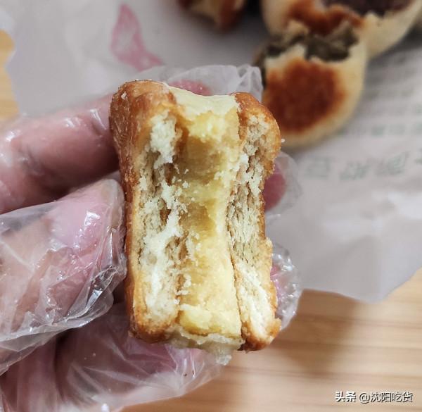 這種皮薄餡大,不甜不膩,好吃不貴的綠豆餅都藏在小衚衕裡 這種皮薄餡大,不甜不膩,好吃不貴的綠豆餅都藏在小衚衕裡